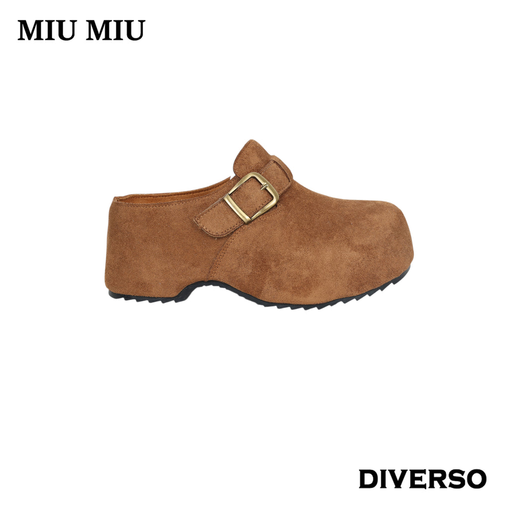 كلوجز MIU MIU
