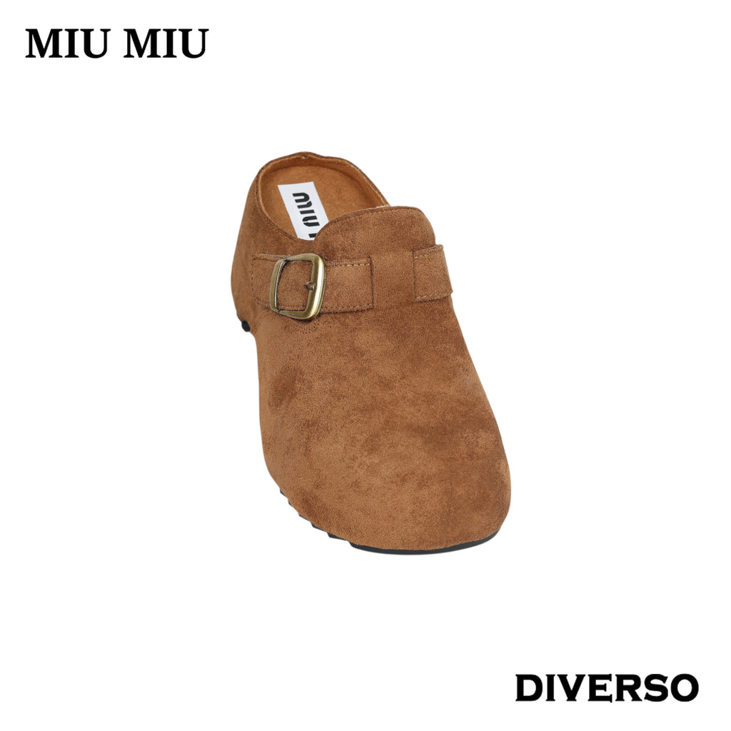 كلوجز MIU MIU