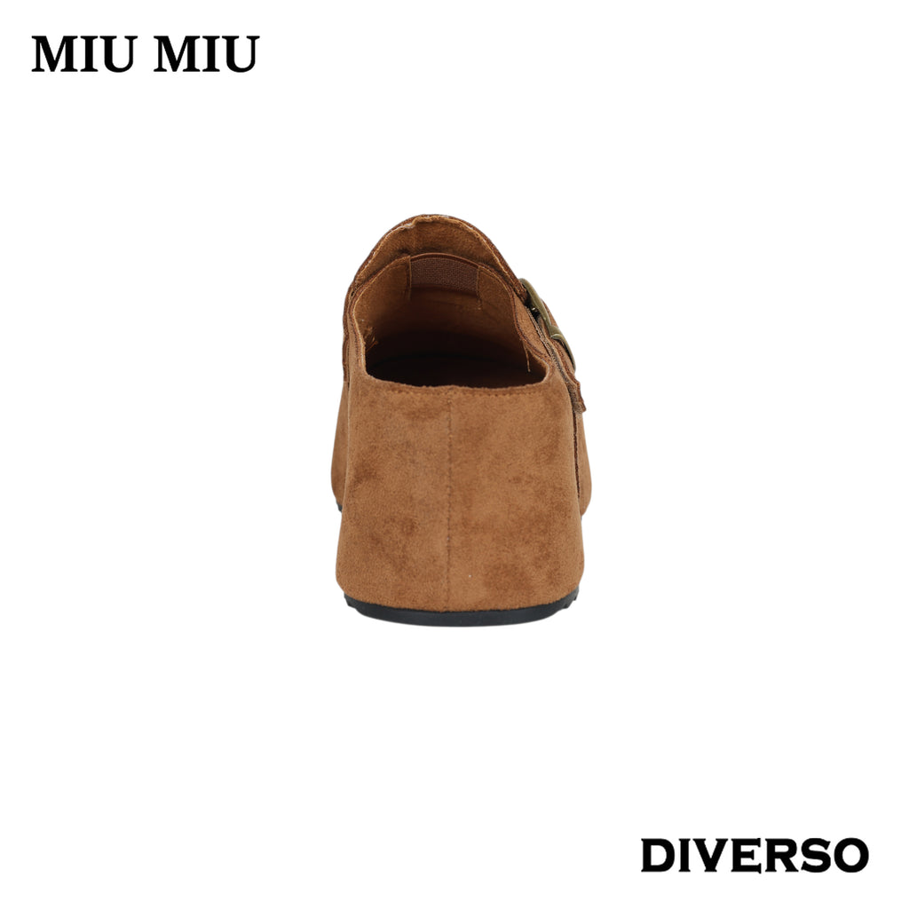 كلوجز MIU MIU