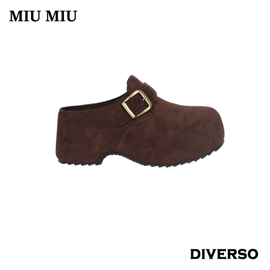 كلوجز MIU MIU