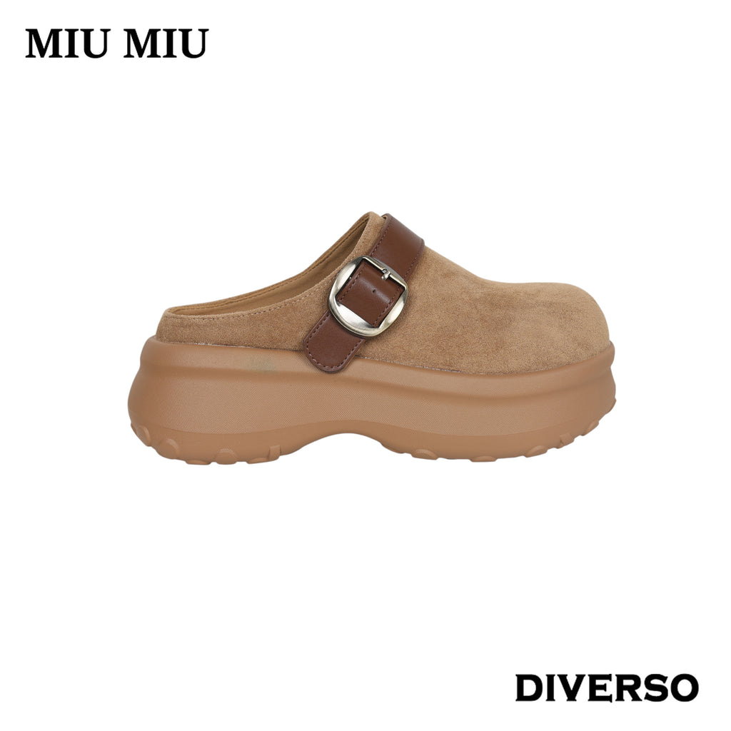 كلوجز MIU MIU