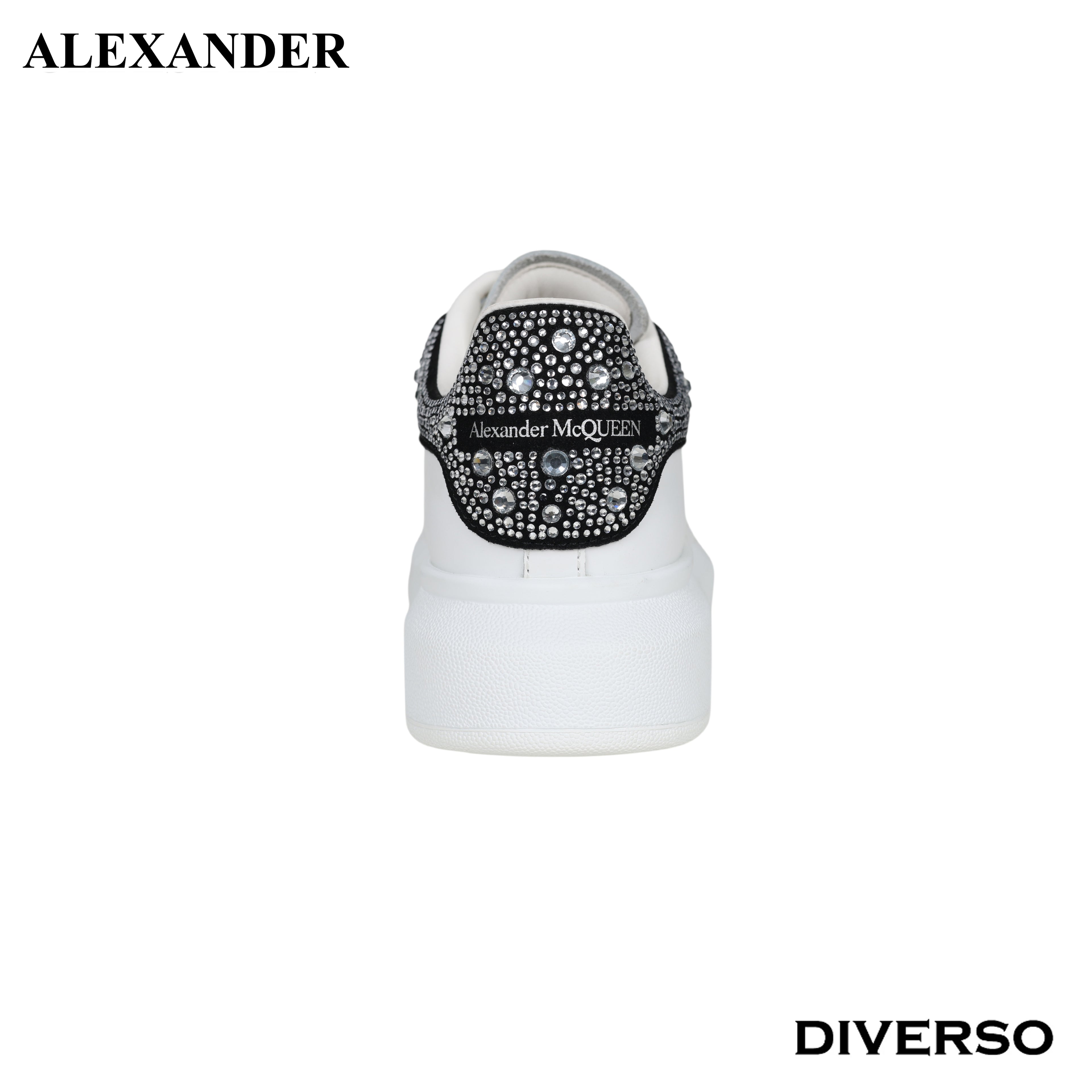 سنيكرز حريمي ALEXANDER MCQueen