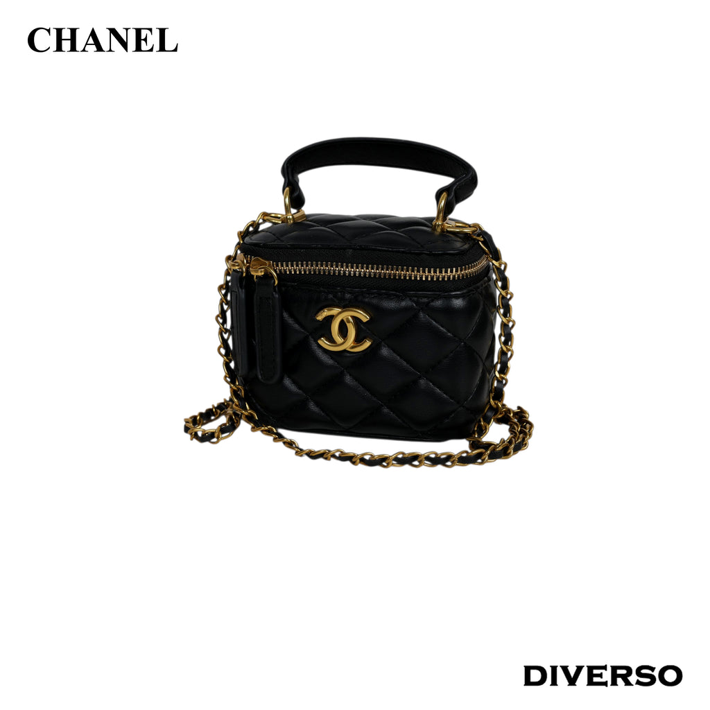 شنطة نسائي CHANEL